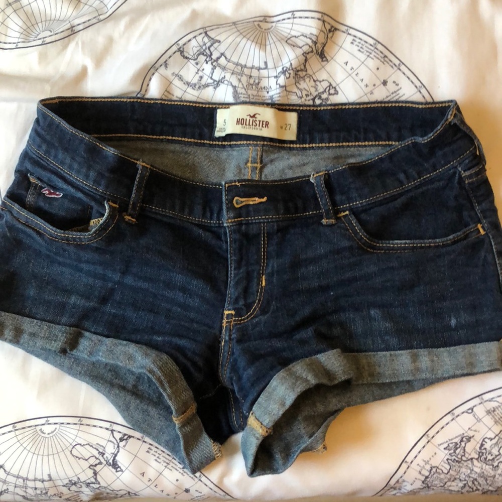 size 5 Hollister dark wash shorts